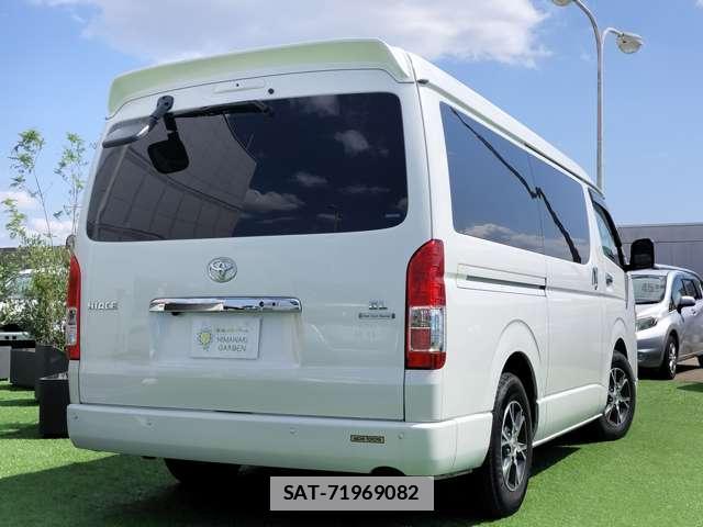 Toyota HIACE WAGON 2022-11 7802342-1