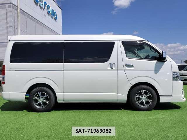 Toyota HIACE WAGON 2022-11 7802342-18