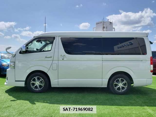 Toyota HIACE WAGON 2022-11 7802342-19