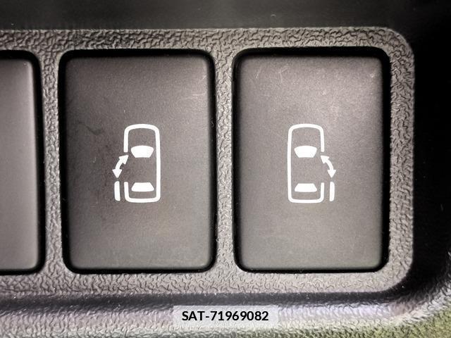 Toyota HIACE WAGON 2022-11 7802342-7
