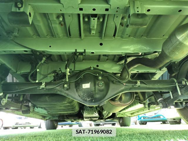 Toyota HIACE WAGON 2022-11 7802342-8