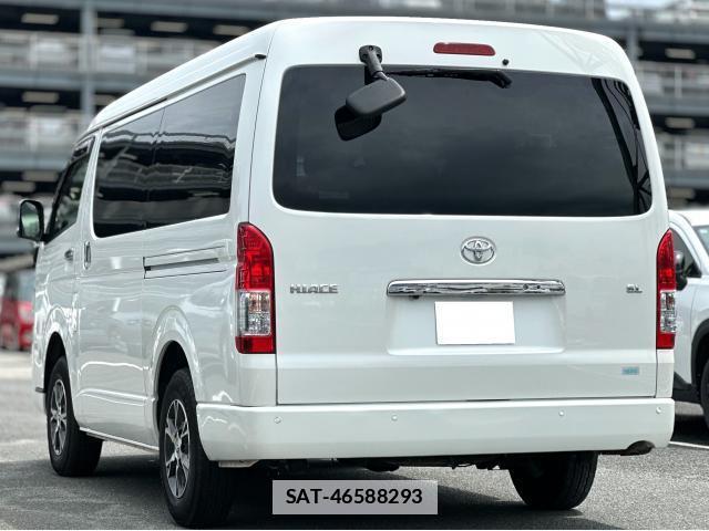Toyota HIACE WAGON 2023-10 7802401-1