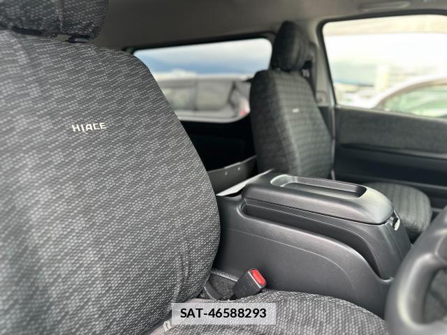 Toyota HIACE WAGON 2023-10 7802401-5