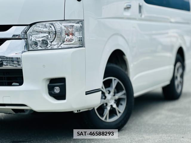 Toyota HIACE WAGON 2023-10 7802401-9