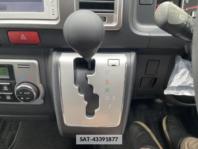 Toyota HIACE WAGON 2014-03 7804011-5