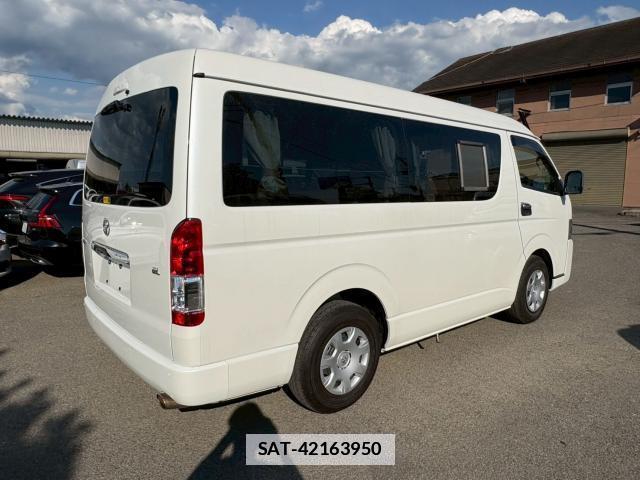 Toyota HIACE WAGON 2023-11 7804052-17