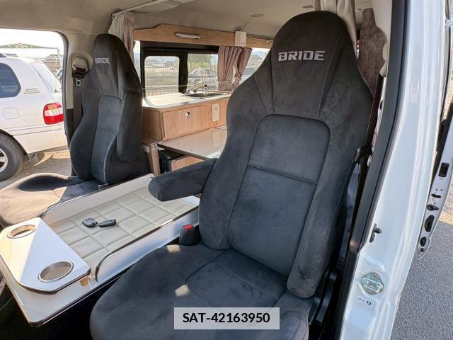 Toyota HIACE WAGON 2023-11 7804052-19