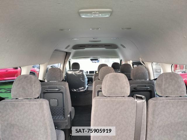 Toyota HIACE WAGON 2025-04 7805396-15