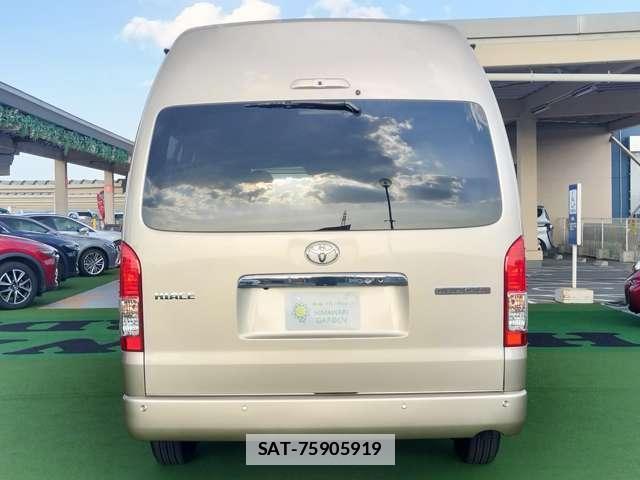Toyota HIACE WAGON 2025-04 7805396-17