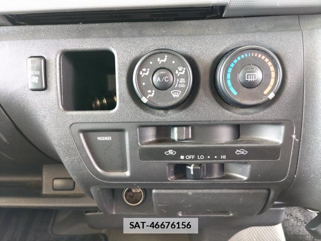 Toyota HIACE WAGON 2012-06 7805712-12