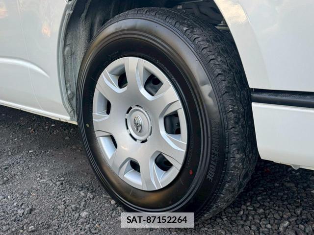Toyota HIACE WAGON 2025-06 7805963-17