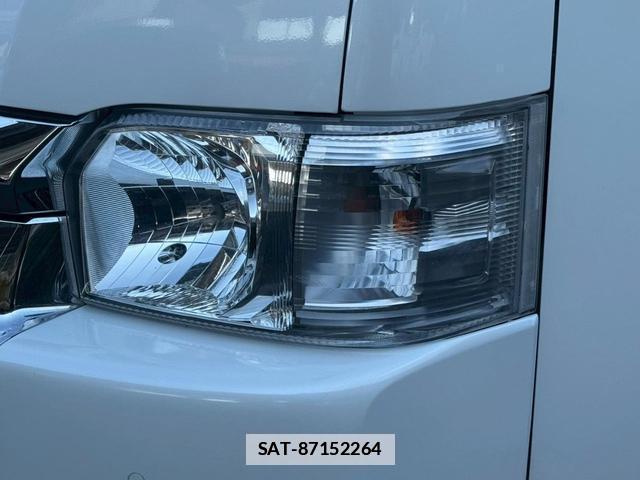 Toyota HIACE WAGON 2025-06 7805963-4