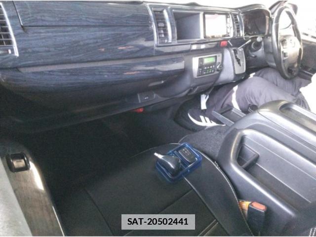 Toyota HIACE WAGON 2018-12 7807196-2