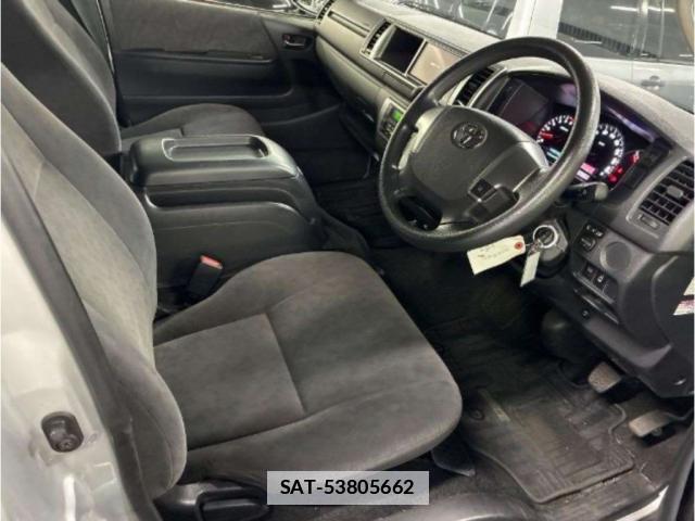 Toyota HIACE WAGON 2019-04 7807315-2