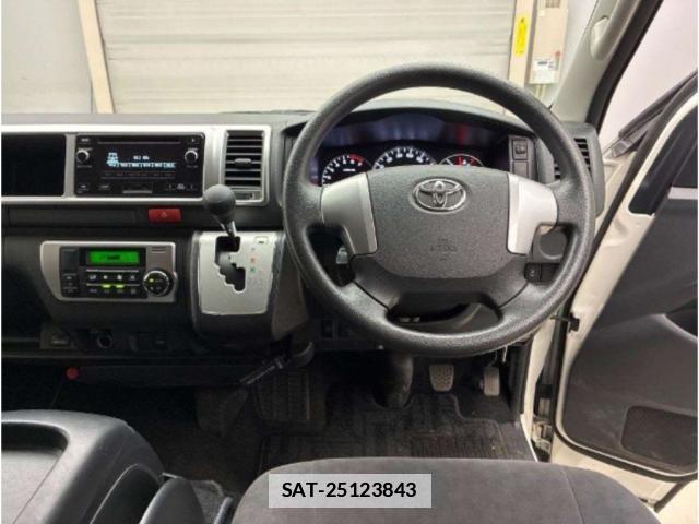 Toyota HIACE WAGON 2020-03 7807632-2