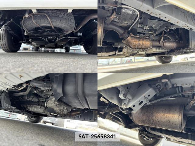 Toyota HIACE WAGON 2011-06 7808076-13