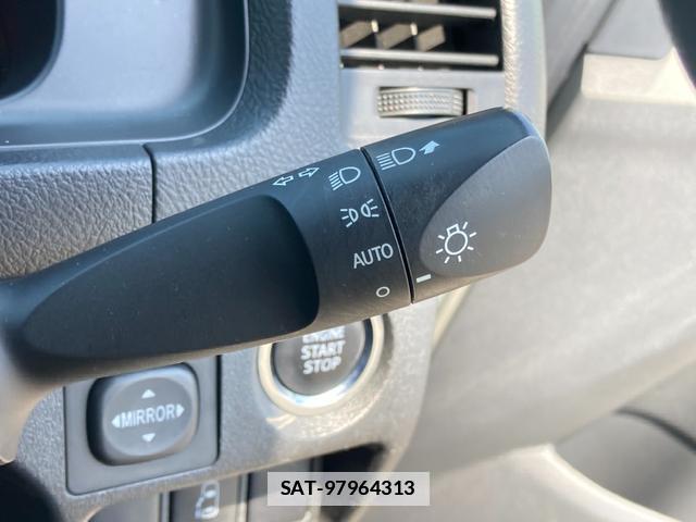 Toyota HIACE WAGON 2017-07 7808301-13