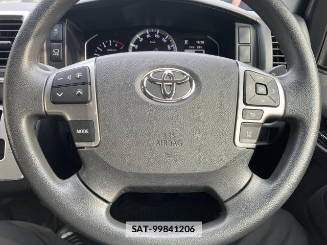 Toyota HIACE WAGON 2022-02 7810248-14