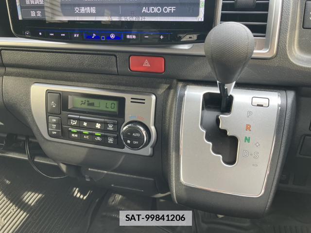 Toyota HIACE WAGON 2022-02 7810248-5