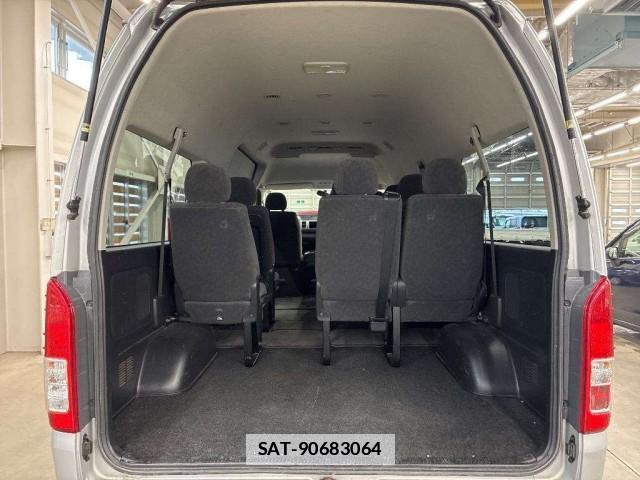Toyota HIACE WAGON 2014-03 7810572-2