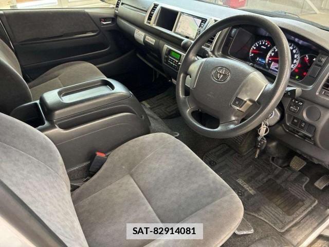 Toyota HIACE WAGON 2019-06 7810637-3