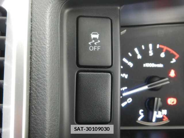 Toyota HIACE WAGON 2023-02 7810725-9