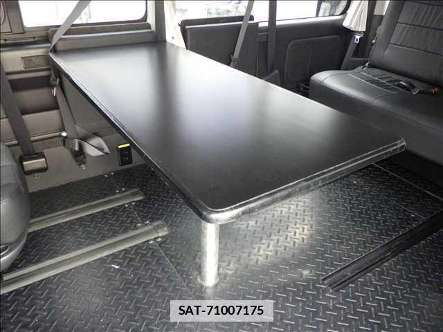 Toyota HIACE WAGON 2015-03 7810850-10