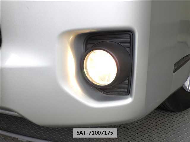 Toyota HIACE WAGON 2015-03 7810850-14