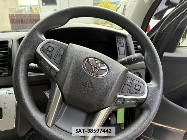 Toyota HIACE WAGON 2026-03 7811269-4