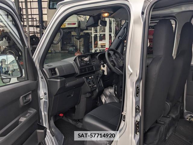 Daihatsu HIJET CARGO 2025-04 7797798-10