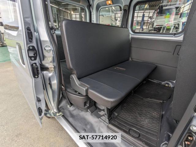 Daihatsu HIJET CARGO 2025-04 7797798-12