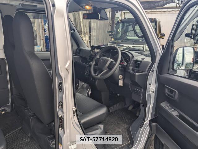 Daihatsu HIJET CARGO 2025-04 7797798-8