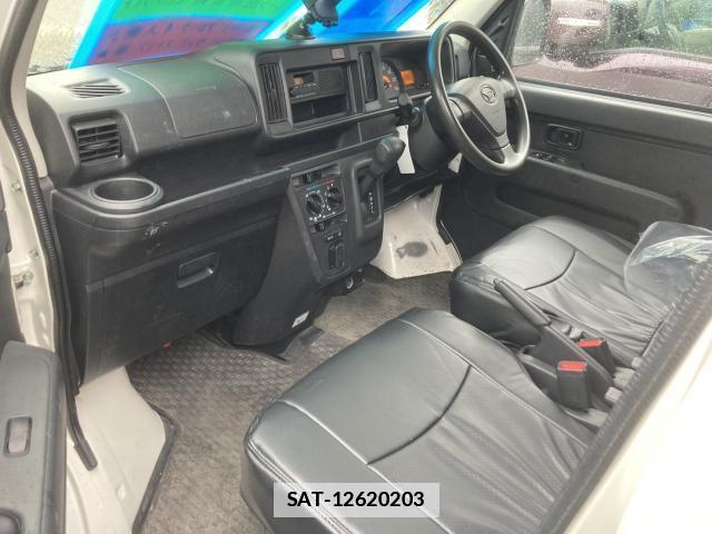 Daihatsu HIJET CARGO 2021-11 7797807-11