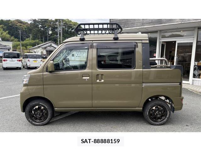 Daihatsu HIJET CARGO 2021-05 7800541-8