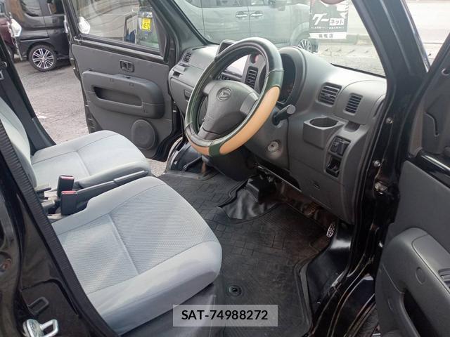 Daihatsu HIJET CARGO 2011-08 7803857-4