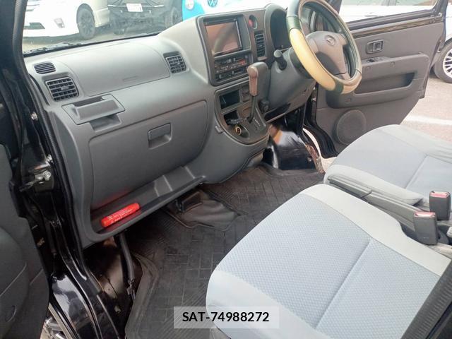Daihatsu HIJET CARGO 2011-08 7803857-6