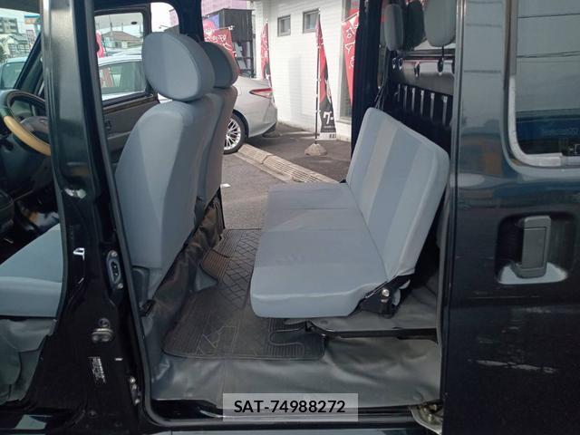 Daihatsu HIJET CARGO 2011-08 7803857-8