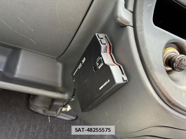 Daihatsu HIJET CARGO 2017-04 7804637-15
