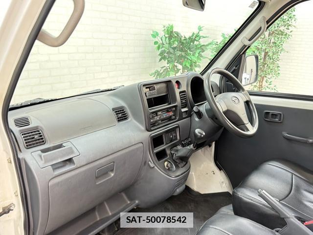 Daihatsu HIJET CARGO 2014-08 7809301-7