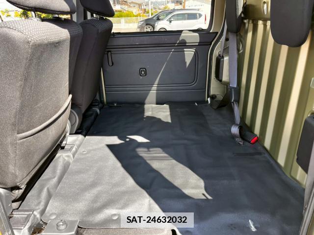 Daihatsu HIJET CARGO 2021-08 7809705-15