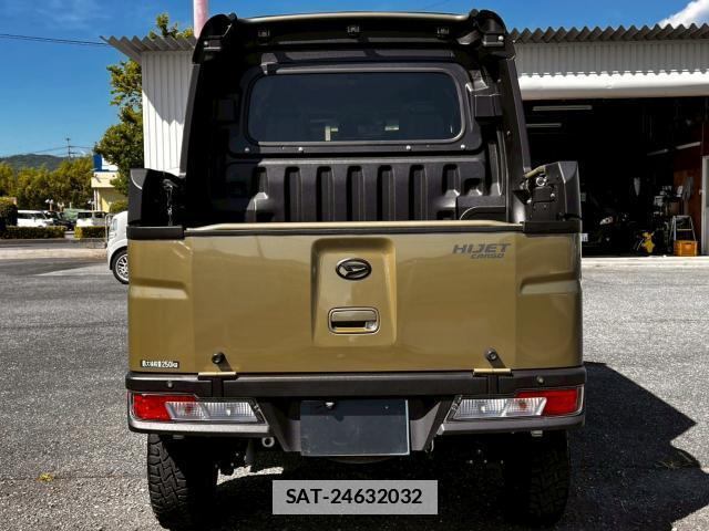 Daihatsu HIJET CARGO 2021-08 7809705-5