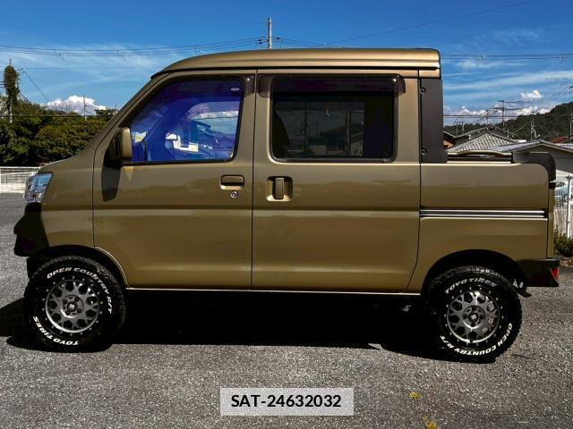 Daihatsu HIJET CARGO 2021-08 7809705-7