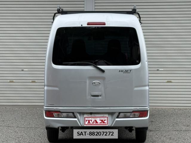 Daihatsu HIJET CARGO 2020-11 7810221-10