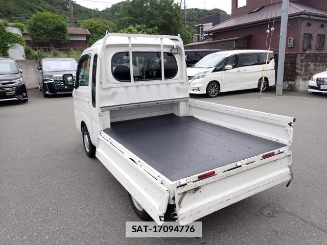 Daihatsu HIJET TRUCK 2022-06 7796080-18