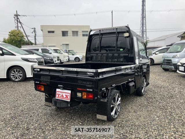 Daihatsu HIJET TRUCK 2015-02 7803219-1