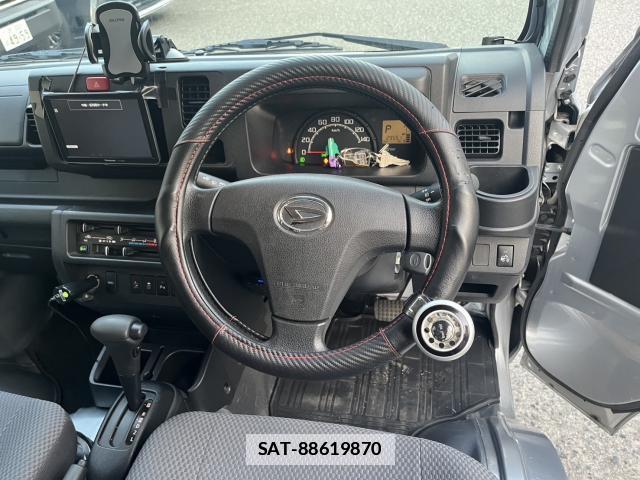 Daihatsu HIJET TRUCK 2020-10 7810181-2