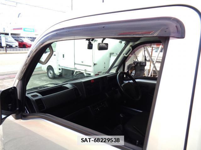 Daihatsu HIJET TRUCK 2018-02 7810306-16