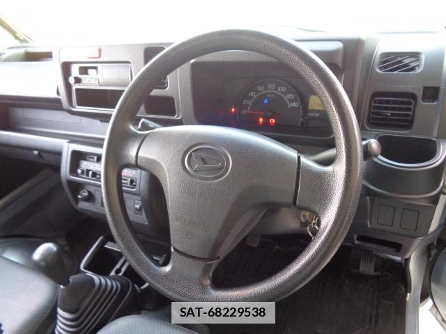 Daihatsu HIJET TRUCK 2018-02 7810306-8