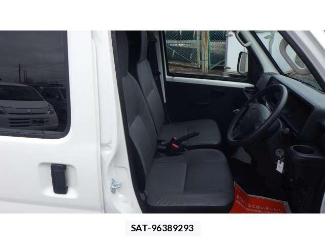 Daihatsu HIJET VAN 2018-09 7797461-6