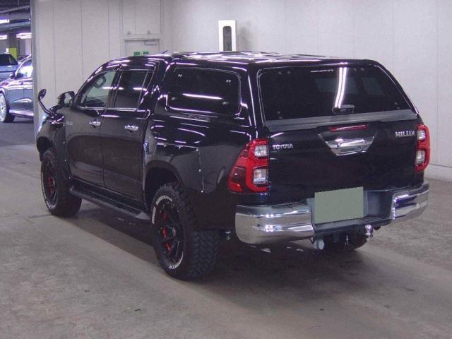 Toyota HILUX 2018-10 7795011-1